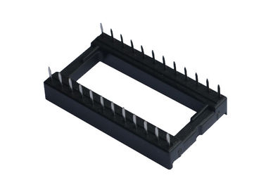 피치 15.24mm PCB 널 연결관의 까만 IC 소켓 복각 정연한 구멍 줄